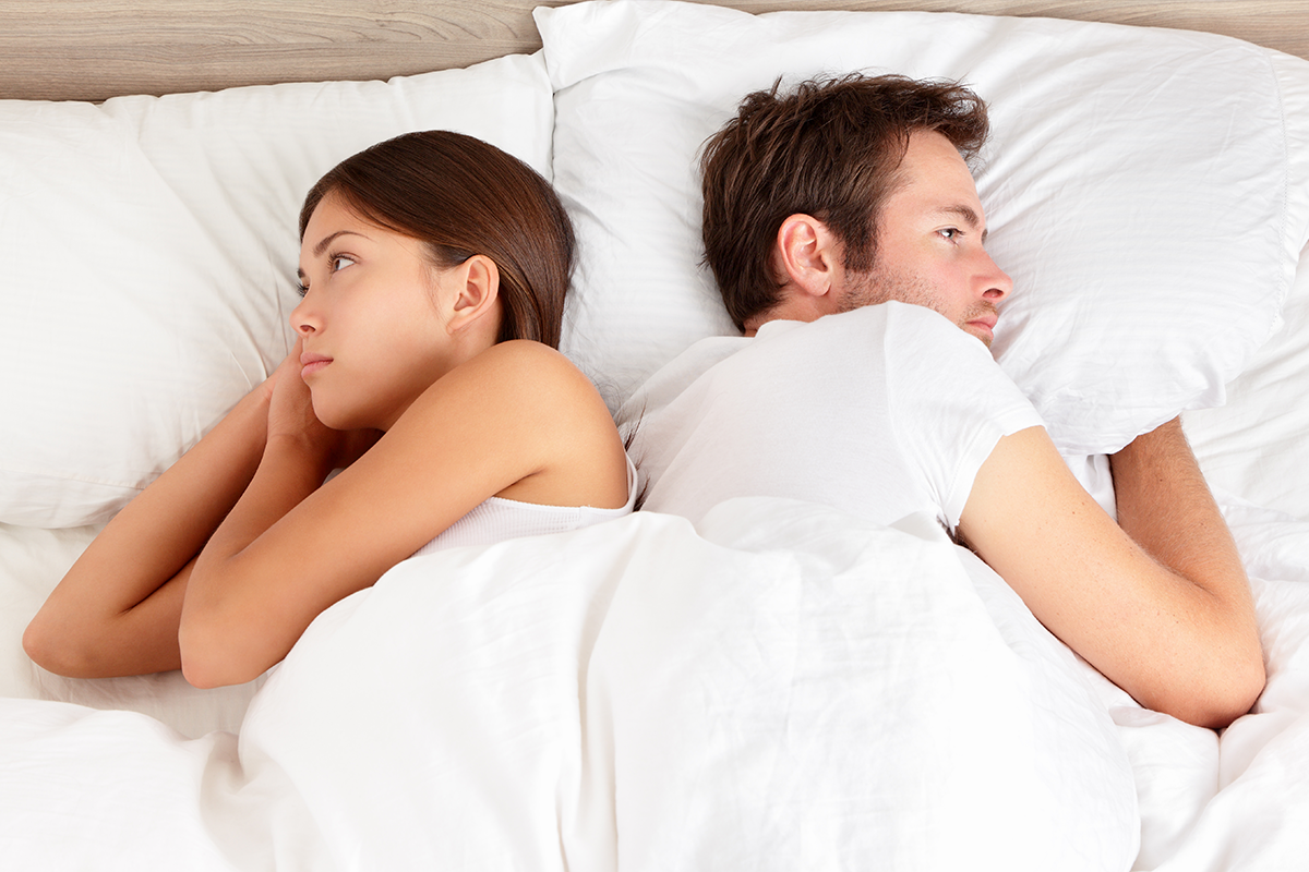 Ľudia sa podelili o najhoršie posteľné hlášky partnerov, po ktorých ich úplne prešla chuť