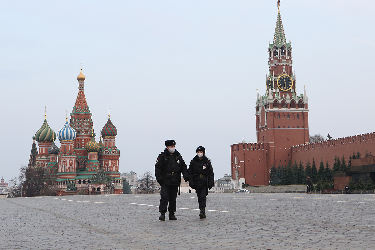 20 bizarných fotiek, ktoré sumarizujú, ako vyzerá taký obyčajný deň v Rusku