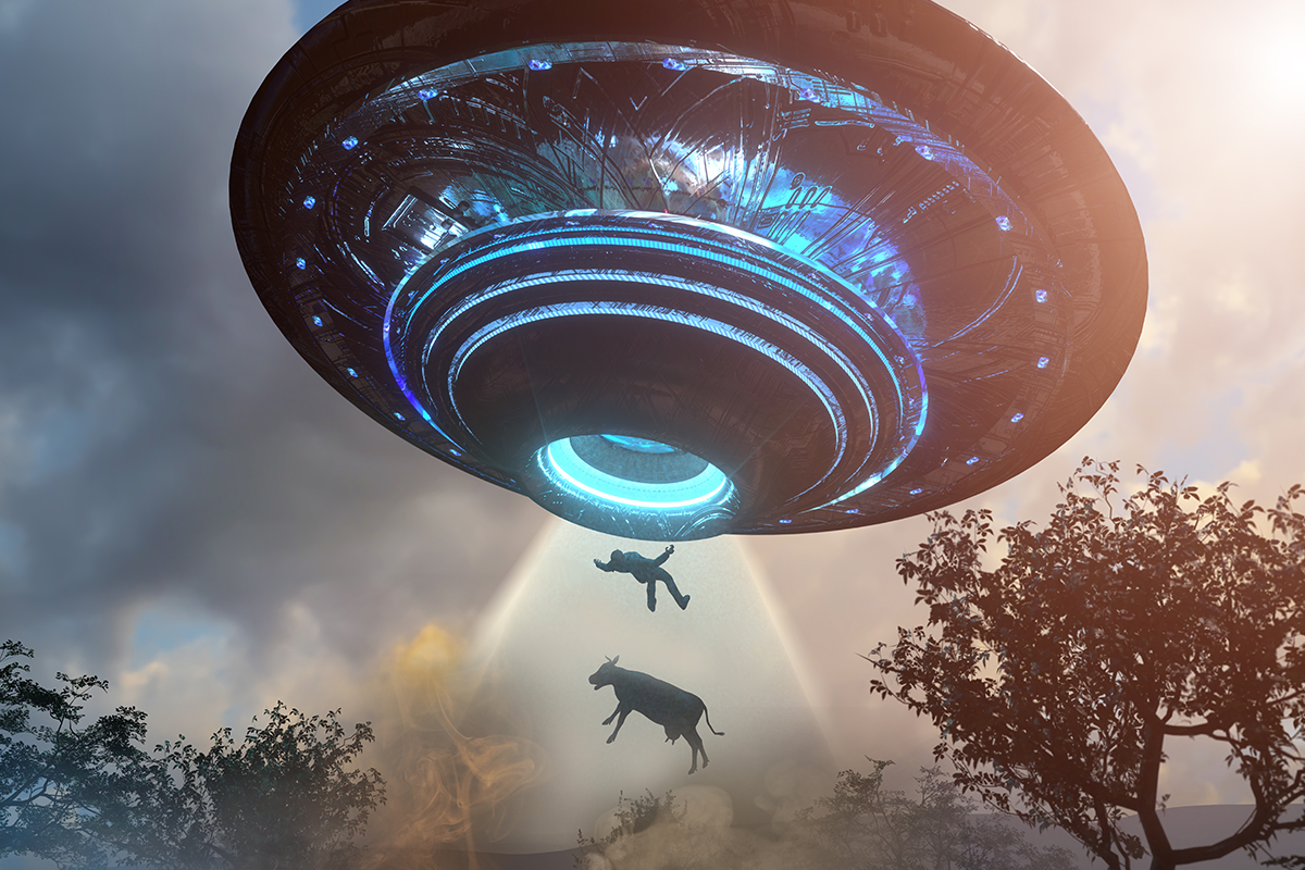 Navštevujú Zem skutočne mimozemšťania? Čo je vlastne fenomén UFO a čo naň hovoria vedci?