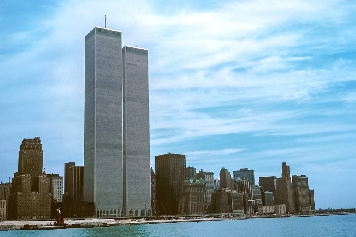 Pripomíname si 20. výročie teroristických útokov z 11. septembra. Zahynulo pri nich 3-tisíc ľudí