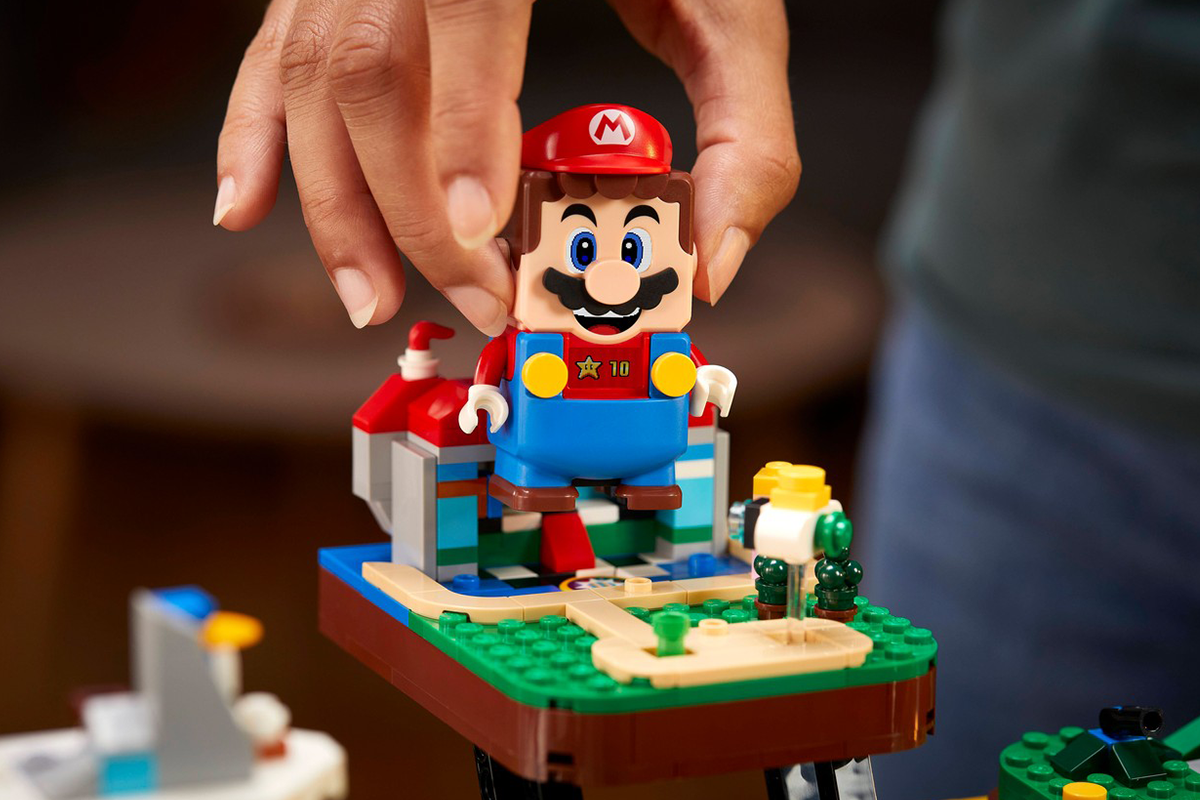 Spoločnosť LEGO predstavila stavebnice v štýle legendárnej videohry Super Mario 64
