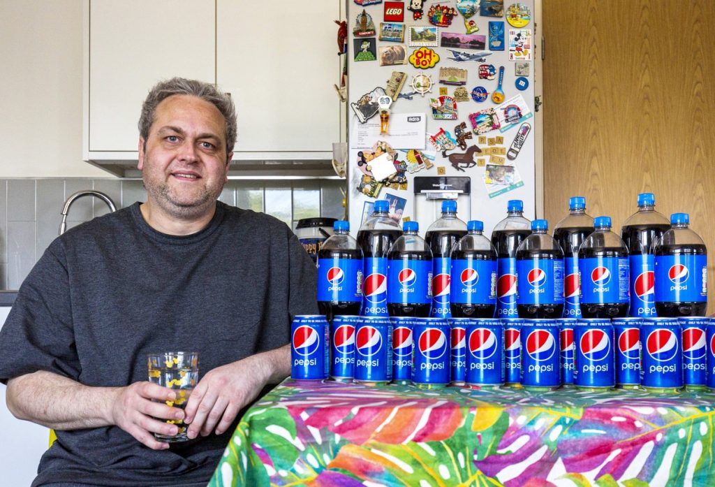 Muž bol 20 rokov závislý od Pepsi