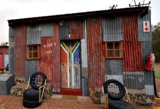 V Južnej Afrike zriadili chatrče pre bohatých, Emoya Hotel & Spa
