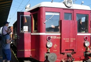 Na trati do Rajca bude premávať historický motorový vlak Rajecká Anča