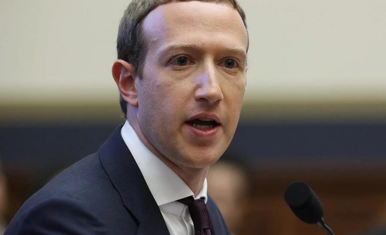 Umelá inteligencia spoločnosti Meta poriadne skritizovala Marka Zuckerberga