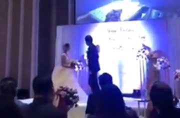 Ženích pustil na svadbe video, na ktorom ho nevesta podvádza s mužom svojej sestry