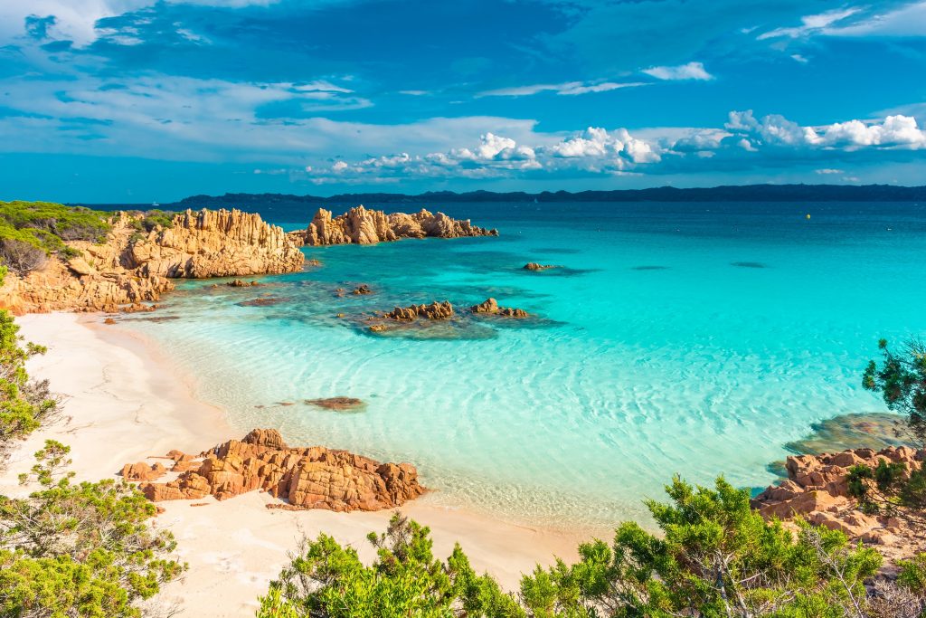 pláž, Sardínia, ostrov, nový život, grant, peniaze, Taliansko