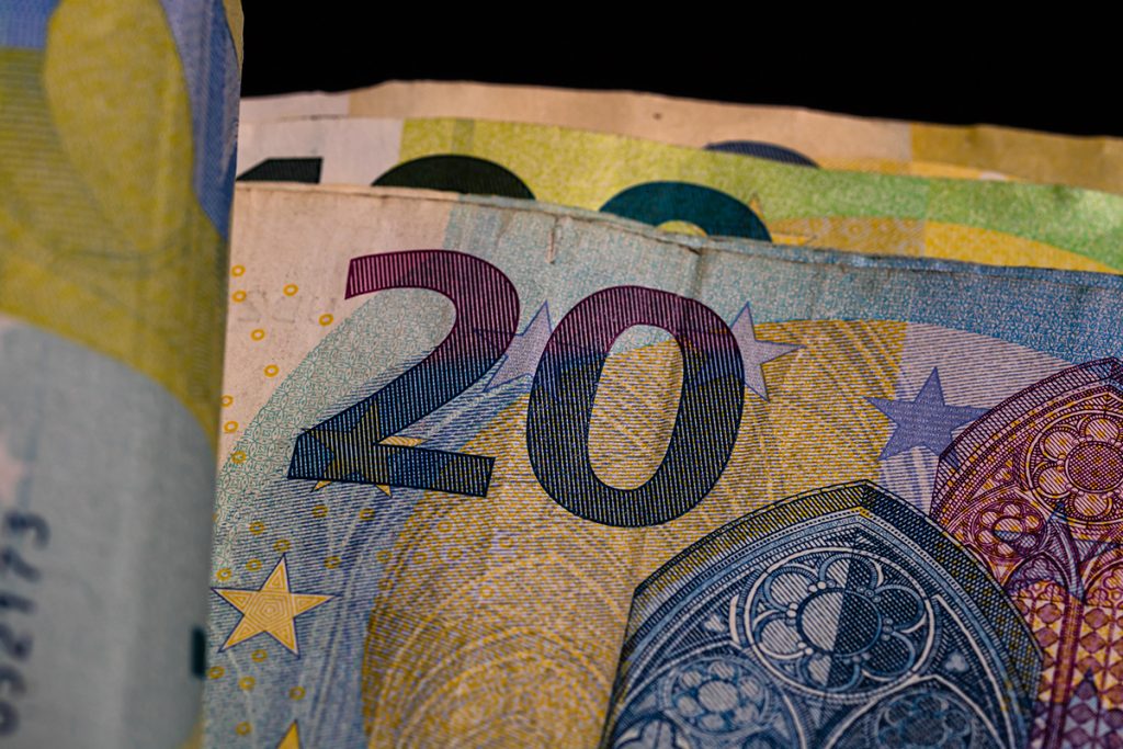 peniaze, euro, štát, príspevok, Slovensko