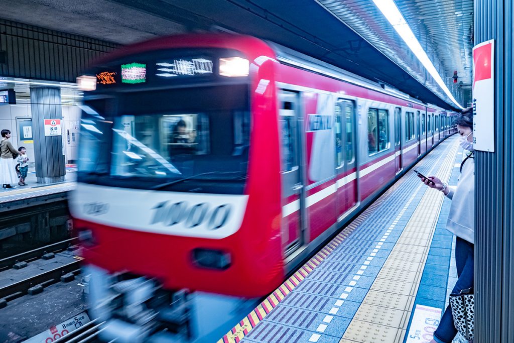 Tokio, metro, tokijské metro, tabule, obsadenosť vozňov, zahraničie