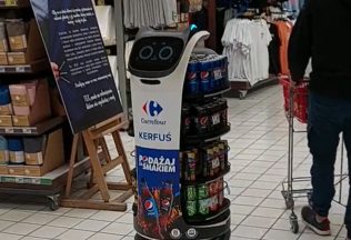 BellaBot, mačací robot, Poľsko, Carrefour