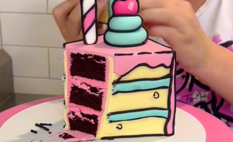 Cukrárka vyrobila tortu, ktorá vyzerá ako z komiksu