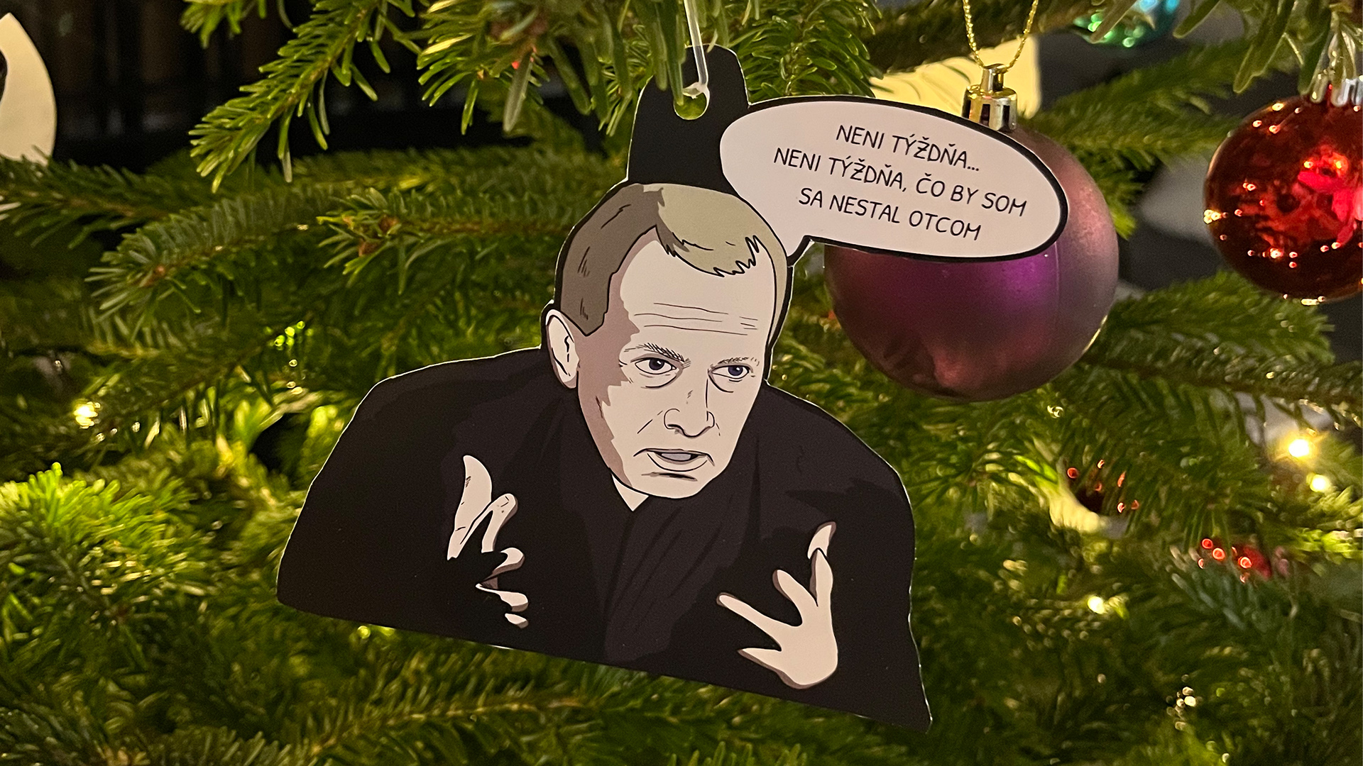 Vianočné ozdoby z dielne EMEFKA s motívmi populárnych memes roku 2022