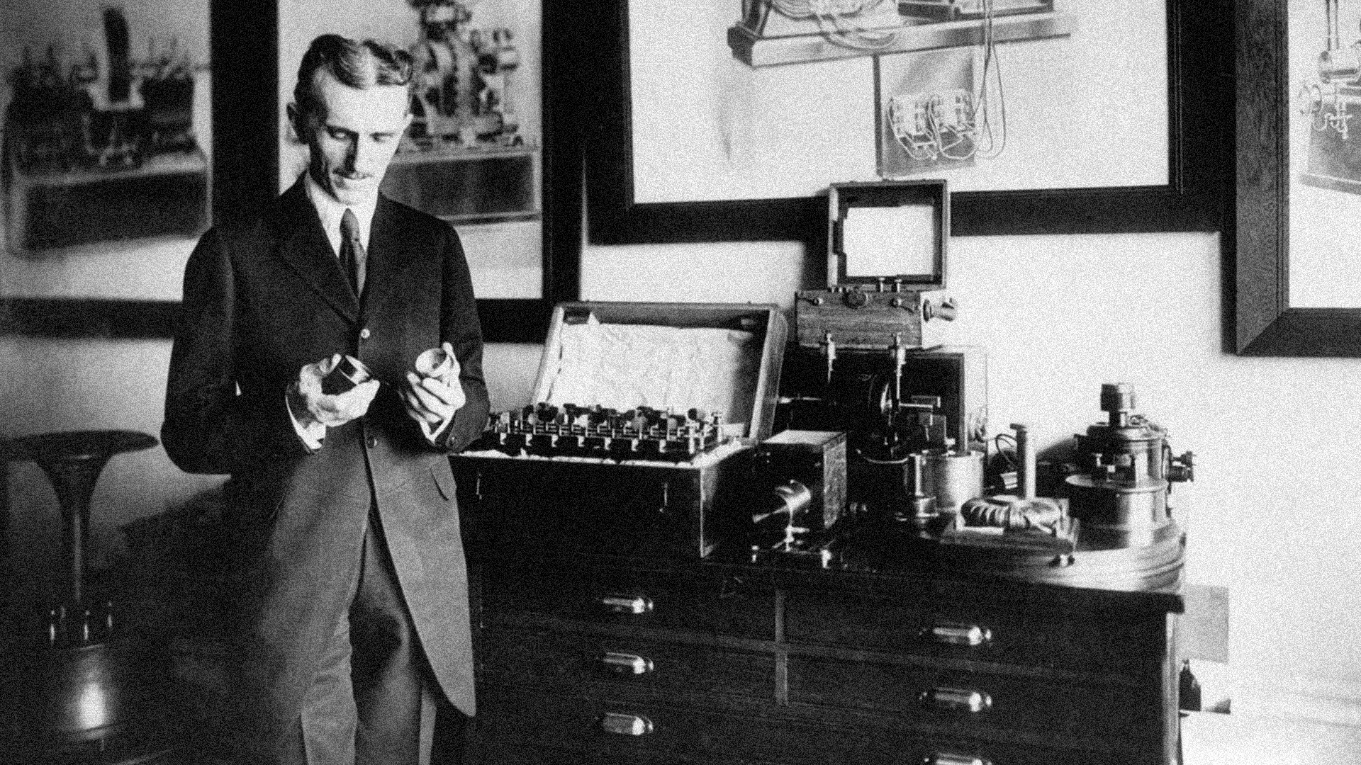 Nikola Tesla: Fascinujúci a osamelý život nedoceneného génia, ktorý sa zamiloval do holuba