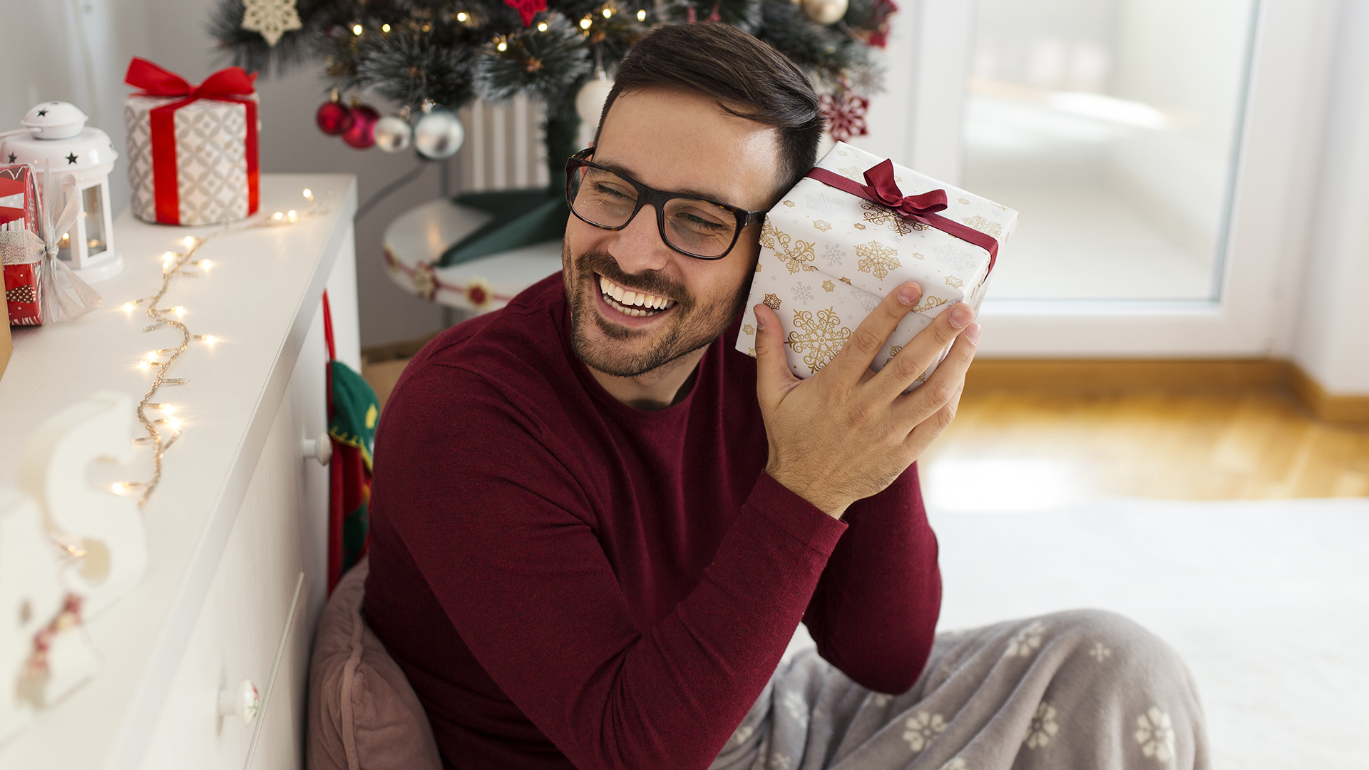 Akým darčekom potešíš muža na Vianoce? 7 tipov, vďaka ktorým ťa bude milovať ešte viac
