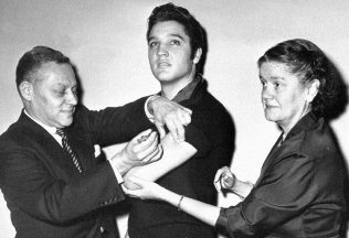 Elvis Presley, očkovacia kampaň, detská obrna, The Ed Sullivan Show