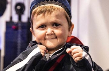 Hasbulla sa stal milionárom. Ako sa malému mužovi podarilo zarobiť veľké peniaze?