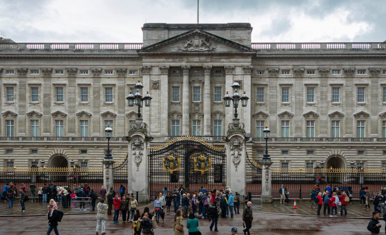 Buckinghamský palác, kráľovská rodina, fakty a zaujímavosti, kráľovná Alžbeta II.
