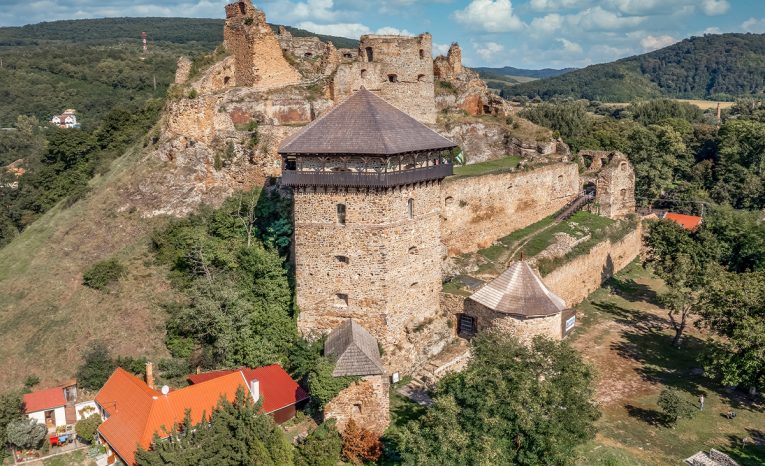 Bebekova veža, hrad Fiľakovo, tip na výlet, Slovensko