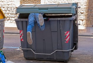 dumpster diving, vyberanie odpadkov, kontajner, Slovensko, legislatíva, zákon