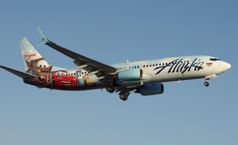 lietadlo, dizajn, umelecké dielo, Boeing 737, Disney, Alaska Airlines