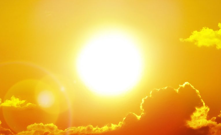 Bizarná teória hovorí, že Slnko vybledlo a už nie je žlté ako kedysi