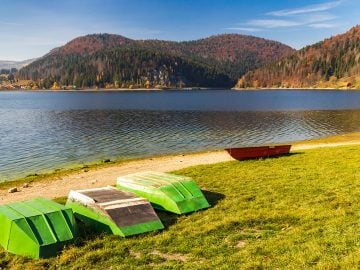7 unikátnych slovenských prírodných prameňov, jazier a vodných nádrží, kde sa môžeš okúpať zadarmo
