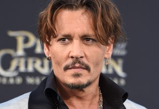 Johnny Depp nepríde do Zvolenskej Slatiny. Mení sa miesto koncertu, tešiť sa môže toto slovenské mesto