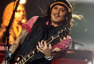 Slováci majú hlavy v smútku. Johnny Depp na Slovensko nepríde, aká je príčina?