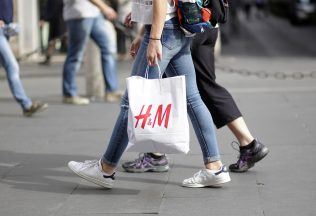 H&M, oblečenie, olovo, náramok, Slovenská obchodná inšpekcia