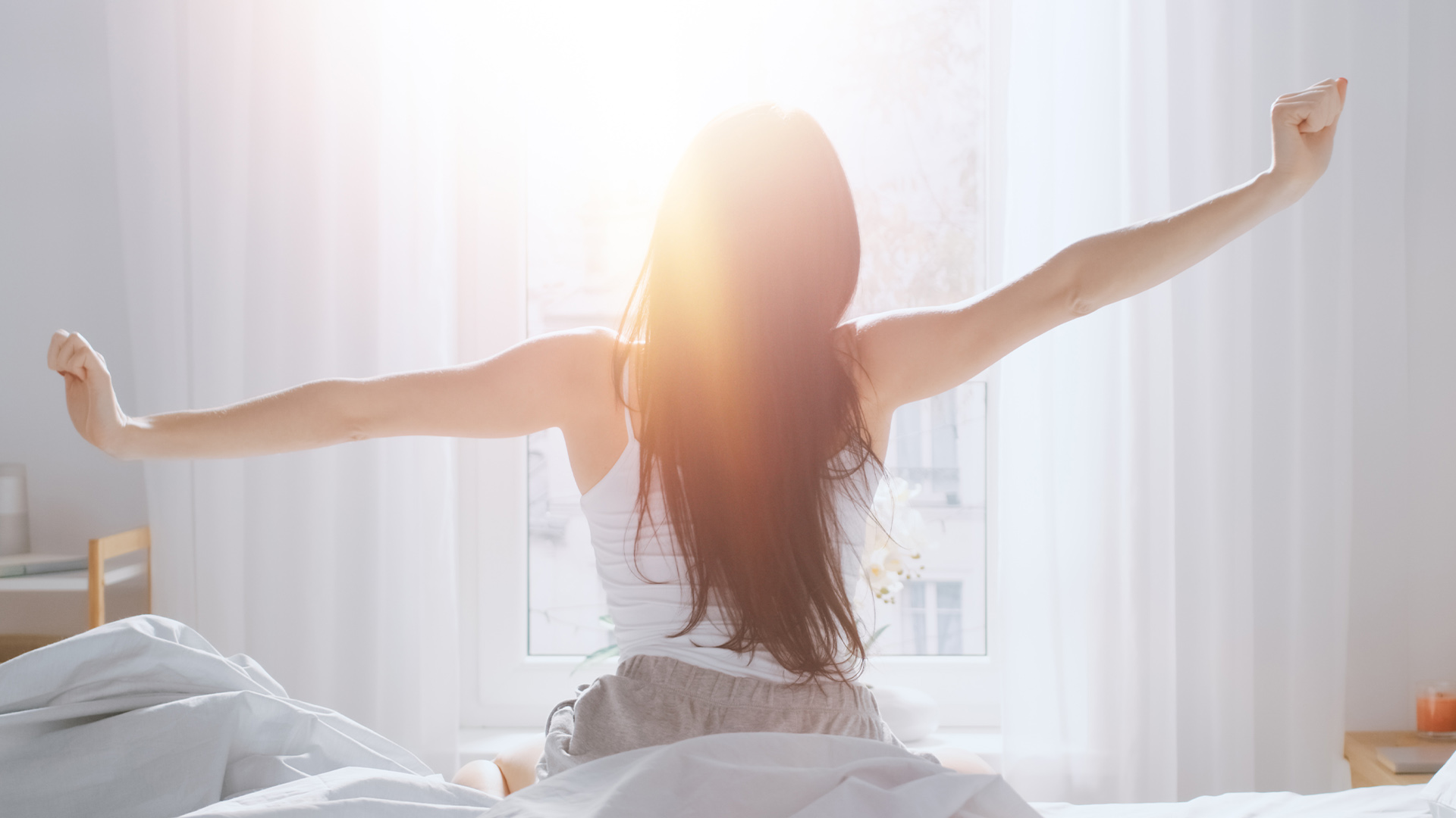 Ako prekonať rannú ospalosť? S týmito tipmi sa z teba stane ranné vtáča