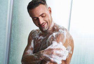 Odborníčka tvrdí, že si túto časť tela ľudia umývajú zle. Vo videu vysvetlila, ako na to
