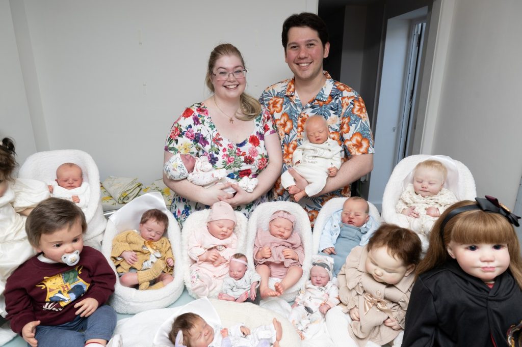 Jess Ellis, Avery Raassen, umelé bábätko, rodičovstvo, reborn doll