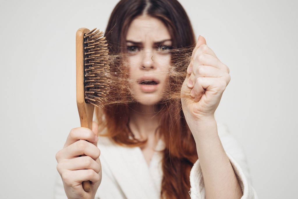 Ako bojovať proti vypadávaniu vlasov?