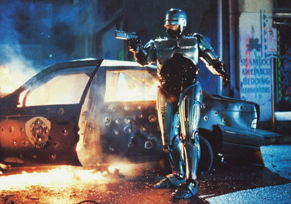 Koncom 80. rokov, dorazil RoboCop, ktorý si svojim futuristickým prevedením, získal fanúšikov po celom svete.