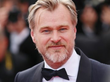 Christopher Nolan pri cvičení narazil na video inštruktorky, ktorá strhala jeho film Tenet: „Dve hodiny života, ktoré mi nikto nevráti.“