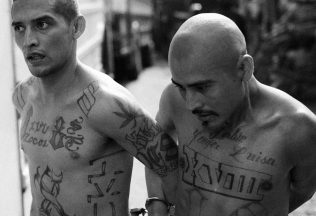 TOP 10 najnebezpečnejších gangov sveta, ktoré do dnes ohrozujú životy bežných ľudí