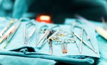 Slovenský plastický chirurg o svojej práci: Niektoré klientky sa plastickou operáciou snažia zachrániť vzťah. Ak je zákrok lacný, nemusí byť bezpečný