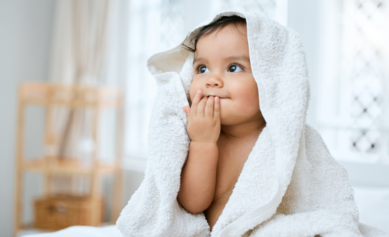 Kúpanie každý deň? 10 častých mýtov o bábätkách, ktorým stále mylne veríme
