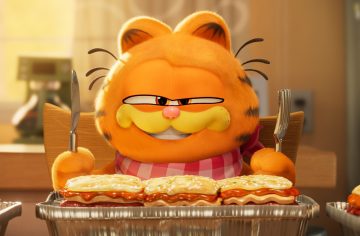 Sarkastický kocúr Garfield sa vracia na plátna kín. Trailer láka na zábavnú rodinnú komédiu