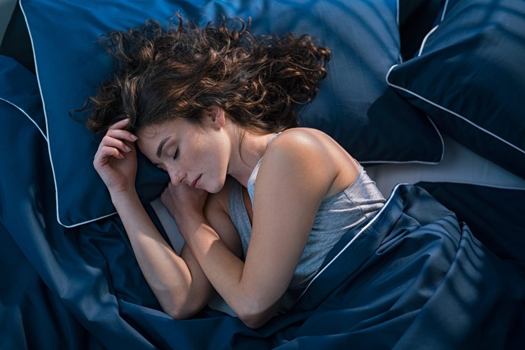 Ak spíme málo, prejaví sa to rôzne, napríklad aj priberaním, hovorí certifikovaná odborníčka na spánok