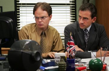 Kultový seriál The Office dostane reboot. Dočkáme sa v ňom nových postáv