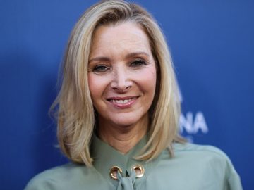 Lisa Kudrow sa dlhé roky na Priateľov nedívala. Zmenila to kvôli Matthewovi Perrymu