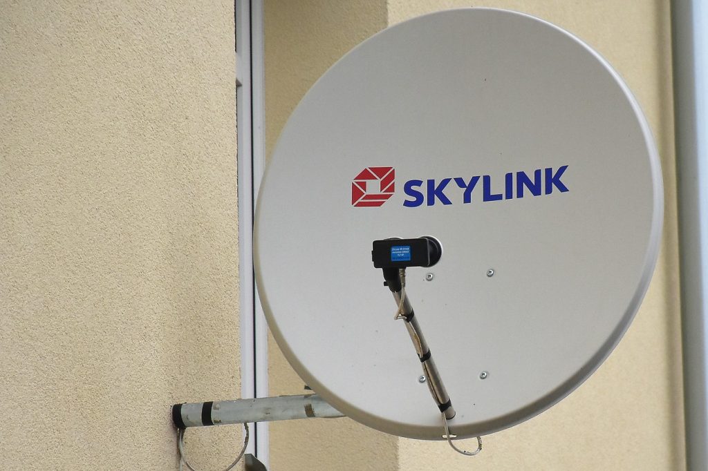 TV a media, televízne stanice, nové kanály, satelit, Skylink