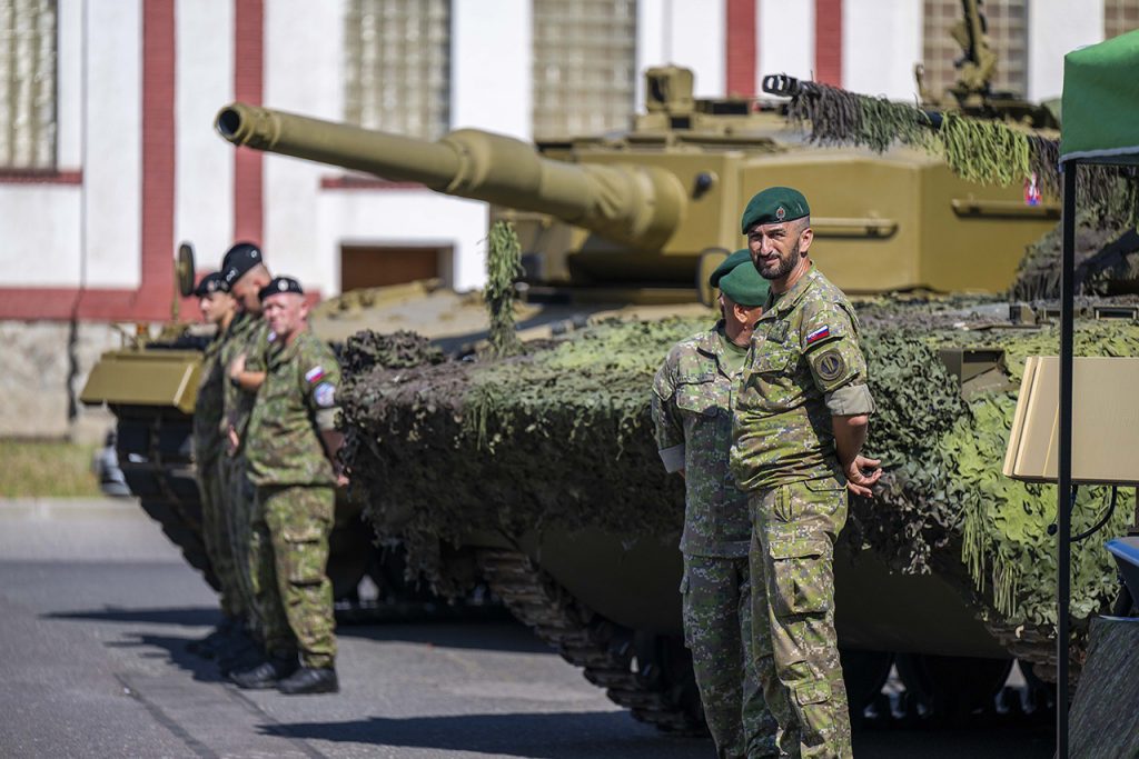 Slovensko bude mať dobrovoľnú vojenskú brigádu