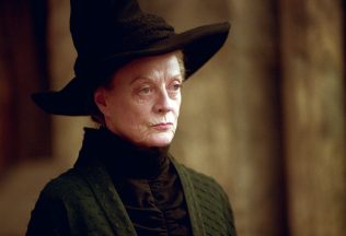 Zbohom, profesorka McGonagallová. Zomrela herecká legenda Maggie Smith, mala 89 rokov